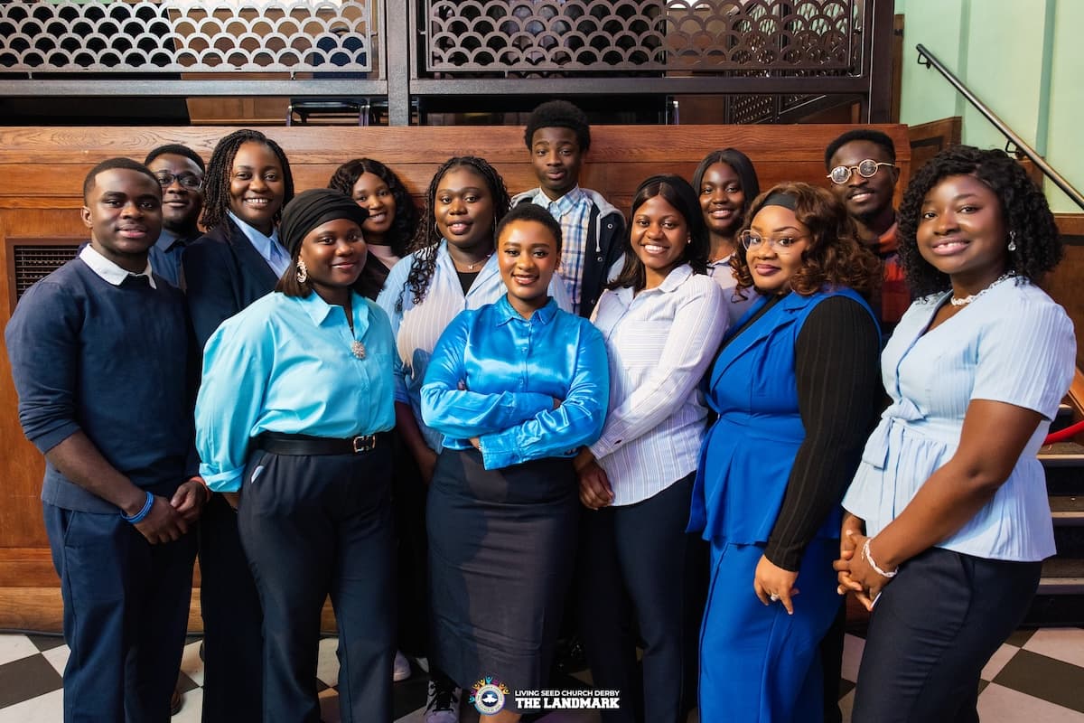 Choir (The Landmark Minstrel)